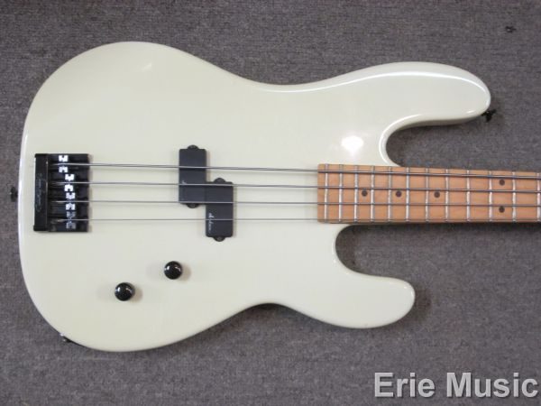 Charvel Bass 1987 - SOLD - Image 2