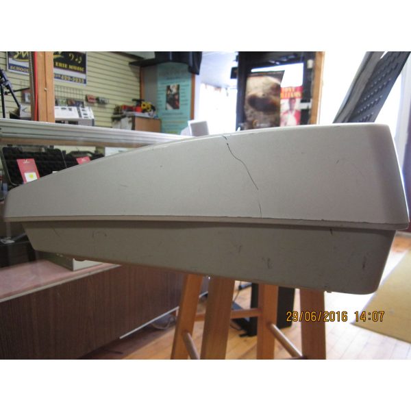 Yamaha PSR2000 Keyboard - SOLD - Image 9
