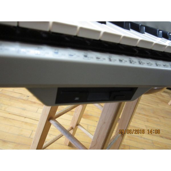 Yamaha PSR2000 Keyboard - SOLD - Image 8