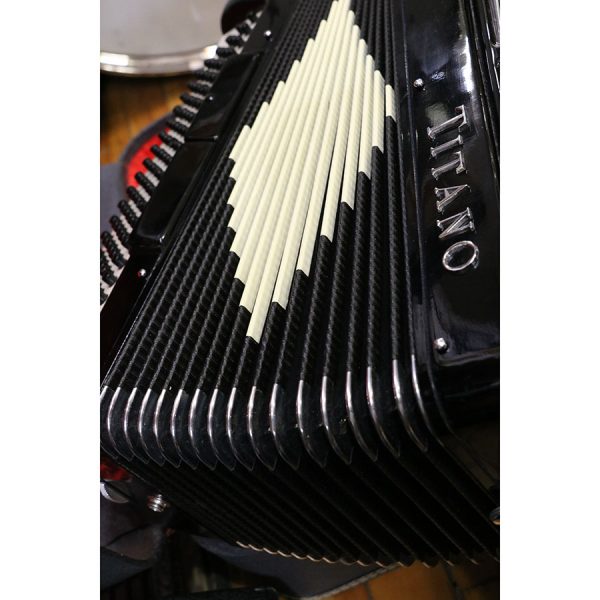 Titano Ideal Tube Chamber Piano Accordion Black - SOLD - Image 11