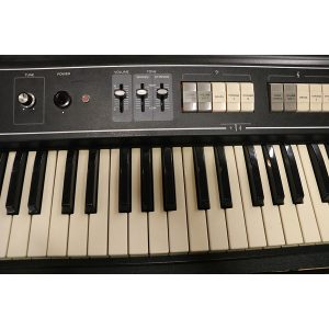 roland strings 202 synth