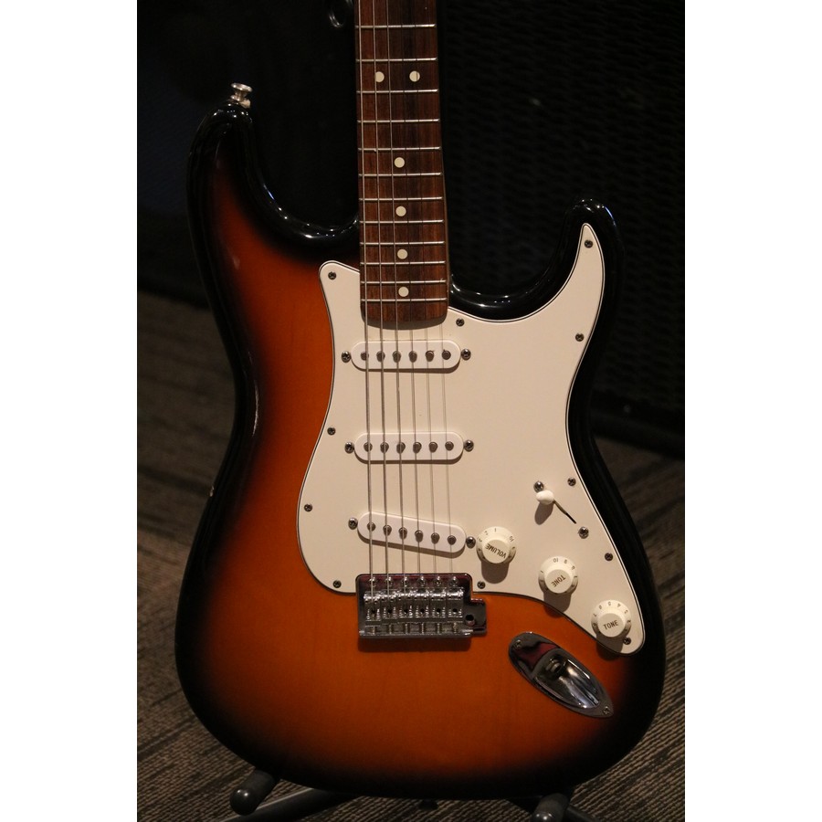 Fender Standard Stratocaster 1992 - Sunburst - SOLD - Image 3