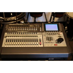 Roland VS-2480DVD Digital Studio Workstation 2009